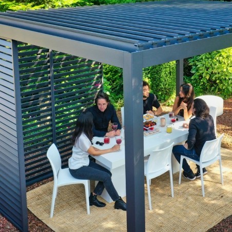 Des pergolas bioclimatiques haut de gamme et accessibles